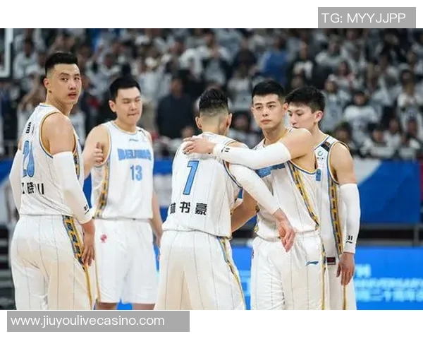 广东队与北京队2017年精彩对决回顾及赛季亮点分析